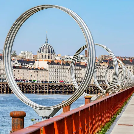 L'octroi-maison Au Calme Avec Jardin Nyaraló Nantes
