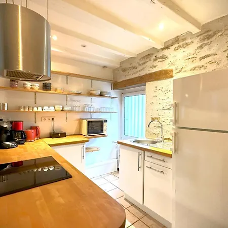 Ferienhaus L'octroi-maison Au Calme Avec Jardin